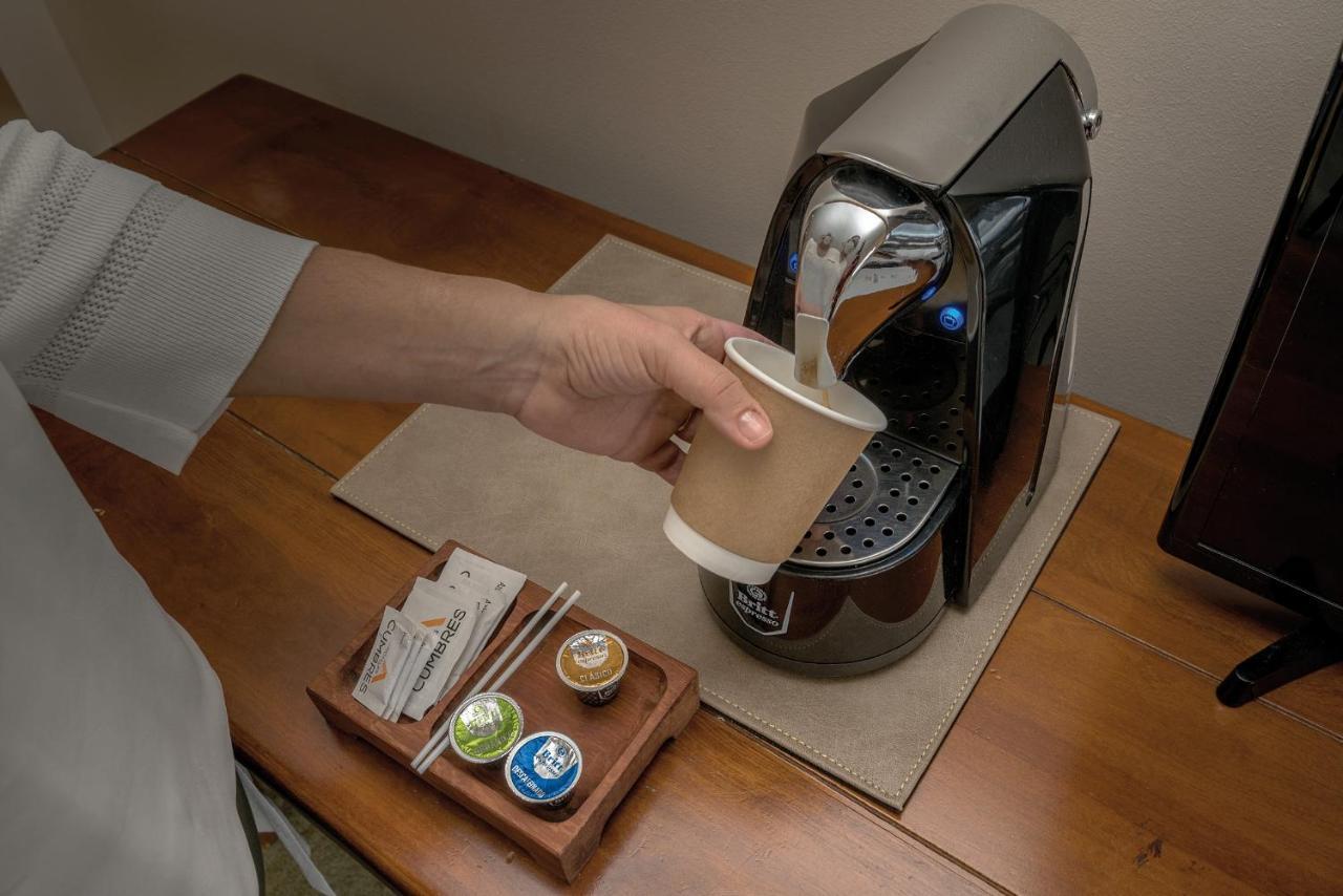 ホテル クンブレス プエルト ヴァラス プエルト・バラス エクステリア 写真 A Nespresso coffee machine