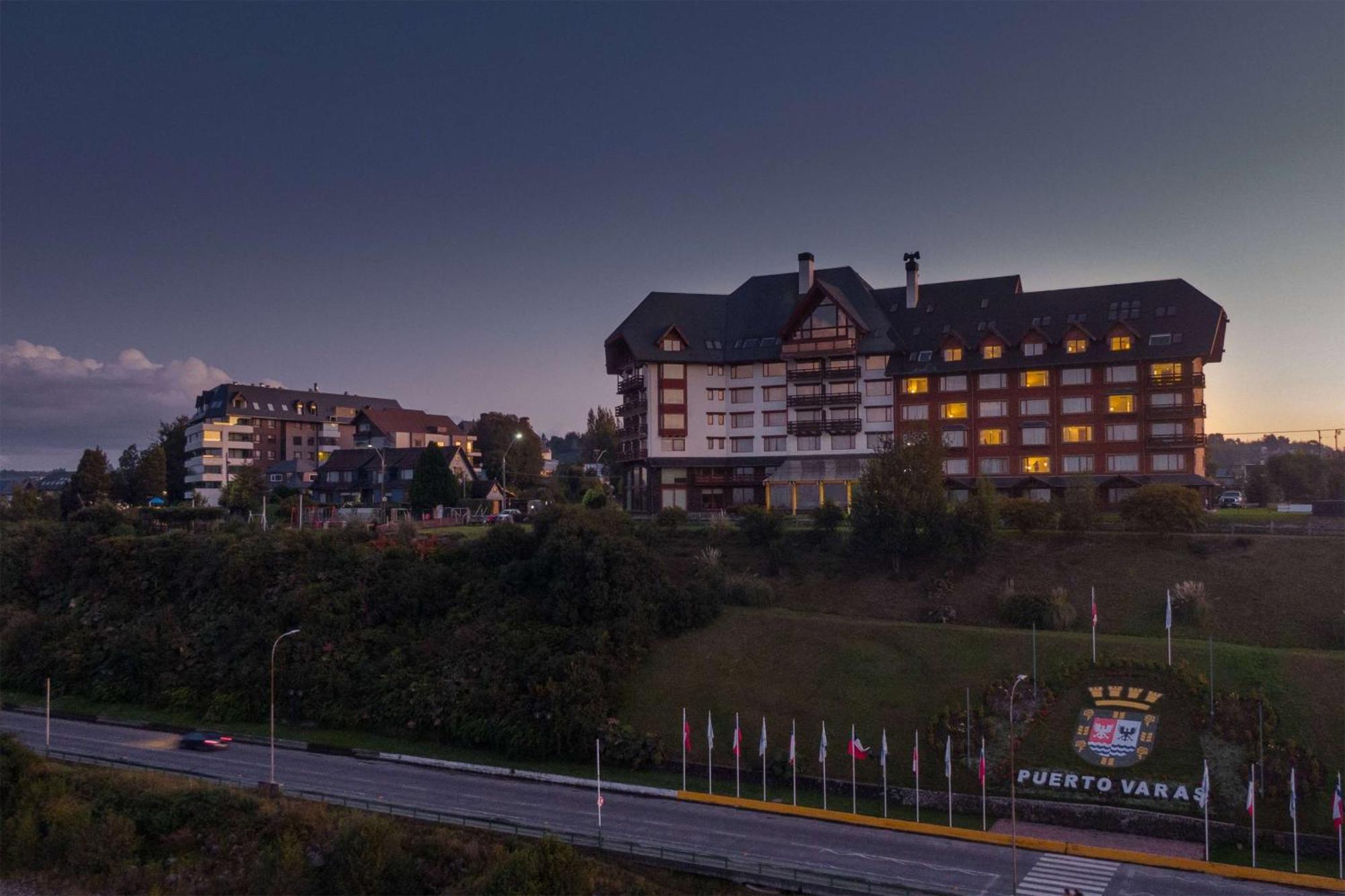 ホテル クンブレス プエルト ヴァラス プエルト・バラス エクステリア 写真 Puerto Varas